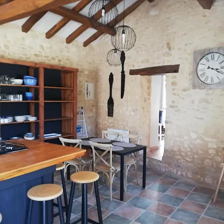 Holiday home Le Pech Sainte-Foy-de-Longas