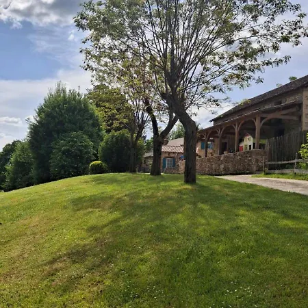 Le Pech * Sainte-Foy-de-Longas