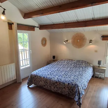 Дом отдыха Le Pech Sainte-Foy-de-Longas