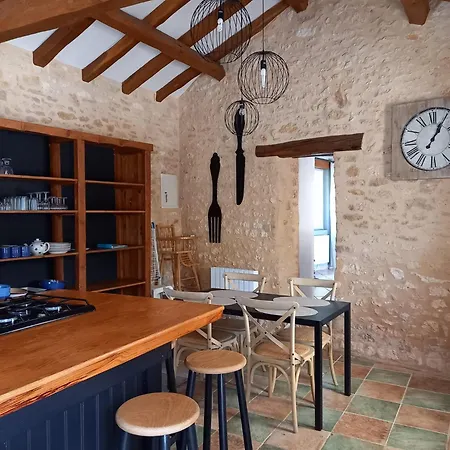 Le Pech * Sainte-Foy-de-Longas